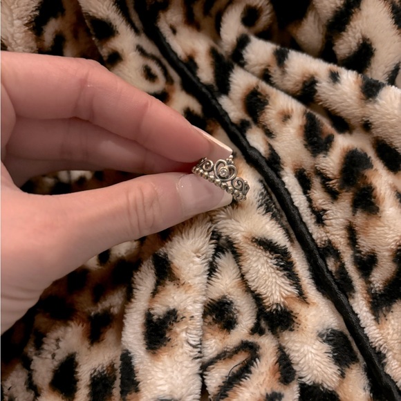 pandora tiara ring 💍 - Picture 2 of 5